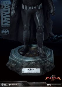 Batman Master Craft Soška Batman Modern Suit 42 cm Beast Kingdom Toys