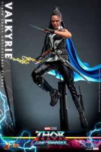 Thor: Love and Thunder Masterpiece Akční Figurka 1/6 Valkyrie 28 cm Hot Toys