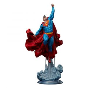 DC Comics Premium Format Soška Superman 84 cm