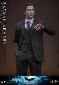 The Dark Knight Movie Masterpiece Akční Figurky & Diorama 1/6 Batman Armory a Bruce Wayne (2.0) 30 cm Hot Toys