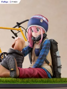 Laid Back Camp F:NEX PVC Soška 1/7 Nadeshiko Kagamihara 13 cm Furyu