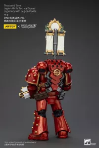 Warhammer The Horus Heresy Akční Figurka 1/18 Thousand Sons Legion MK IV Tactical Squad Legionary a Legion Vexilla 12 cm Joy Toy (CN)