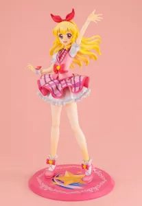 Aikatsu! Lucrea PVC Soška Ichigo Hoshimiya 10th Story Starway To The Future 22 cm Megahouse