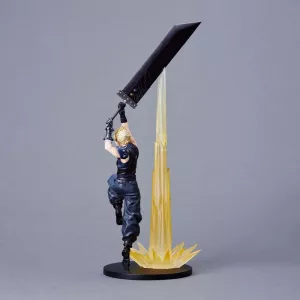 Final Fantasy VII Rebirth PVC Figurka Cloud Strife 30 cm Square-Enix